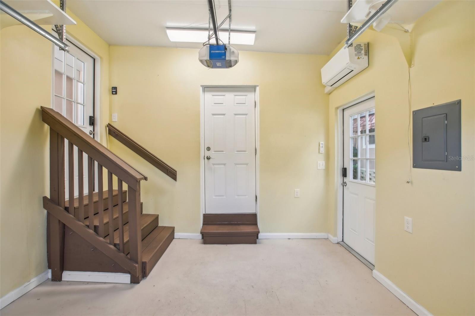 6621 LA MESA RD, LAND O LAKES, FL, 34637