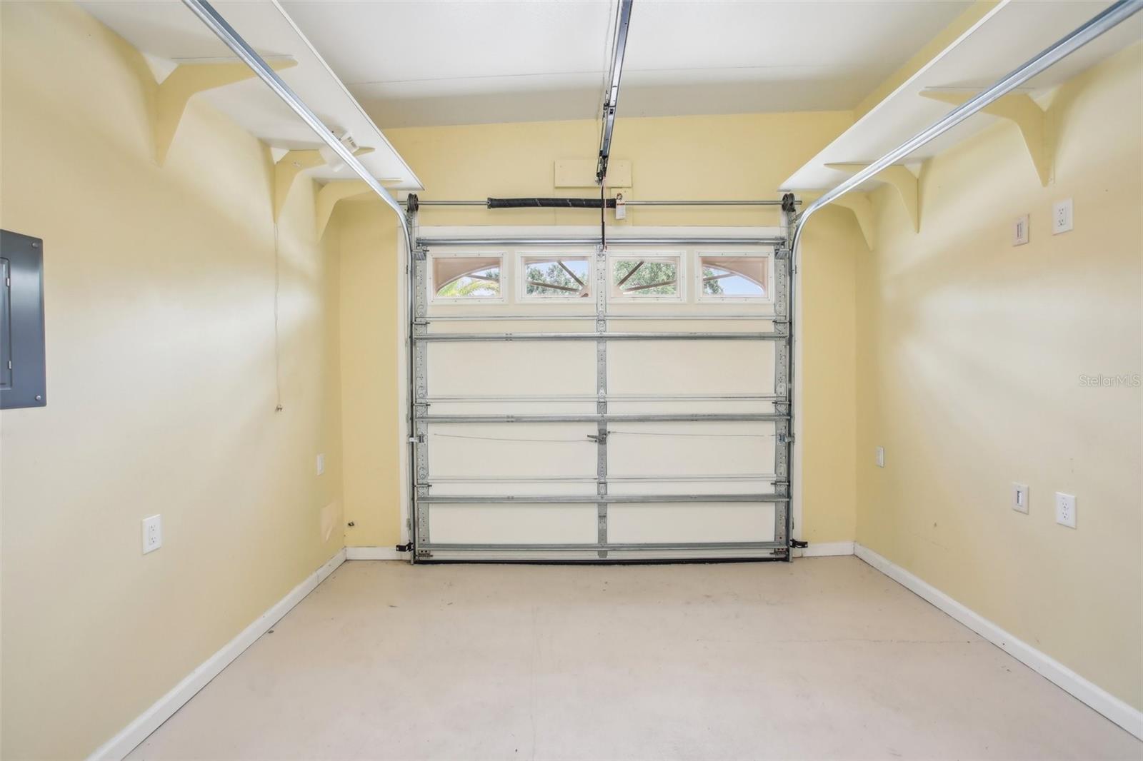 6621 LA MESA RD, LAND O LAKES, FL, 34637