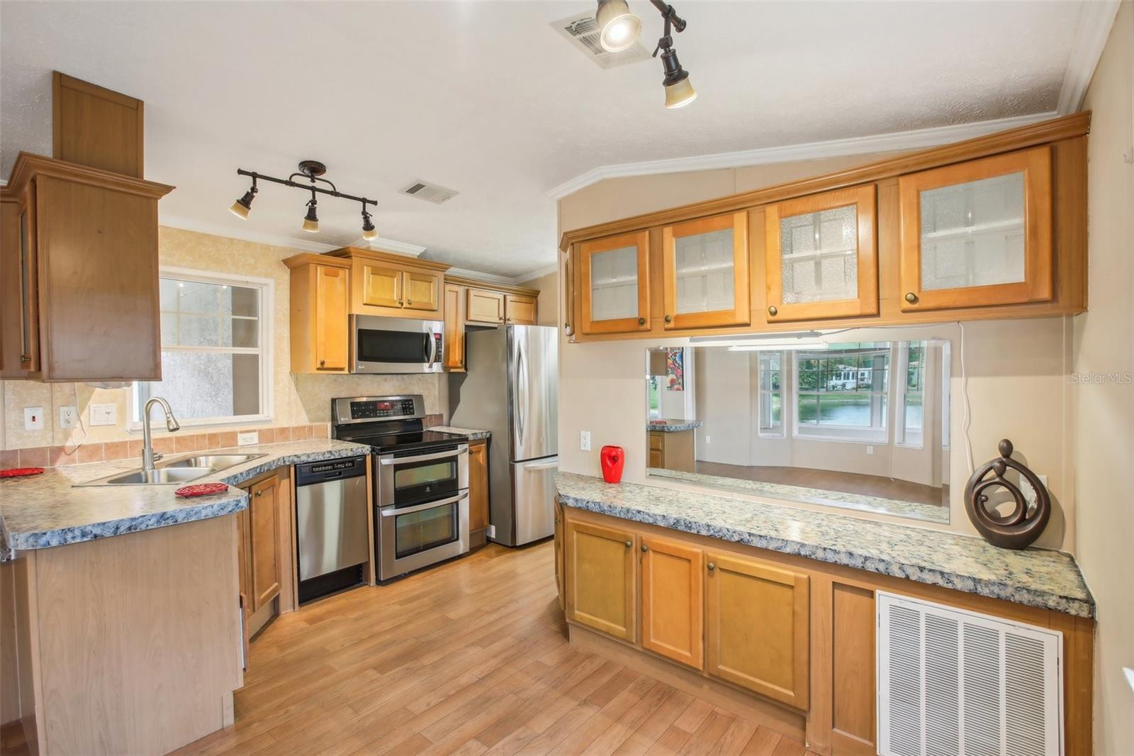 6621 LA MESA RD, LAND O LAKES, FL, 34637