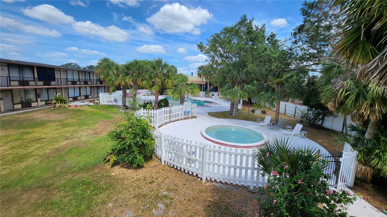 S5128793 Property Photo