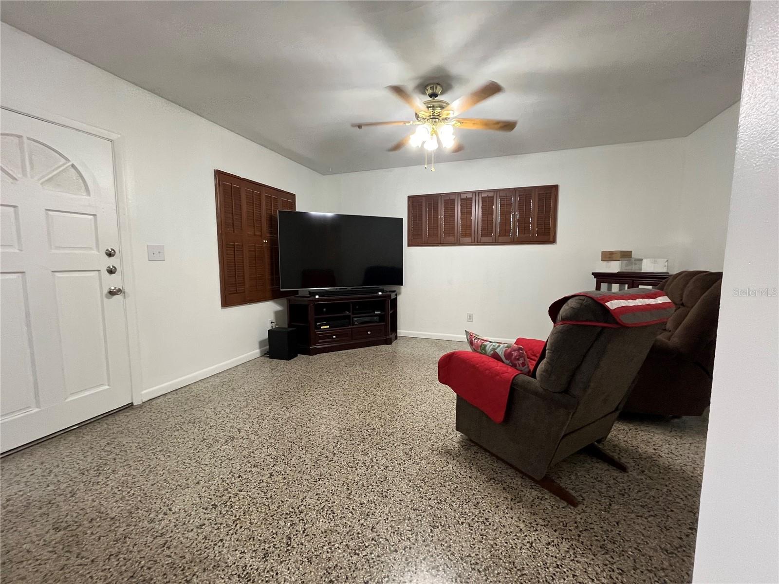 9218 N 52ND ST, TAMPA, FL, 33617