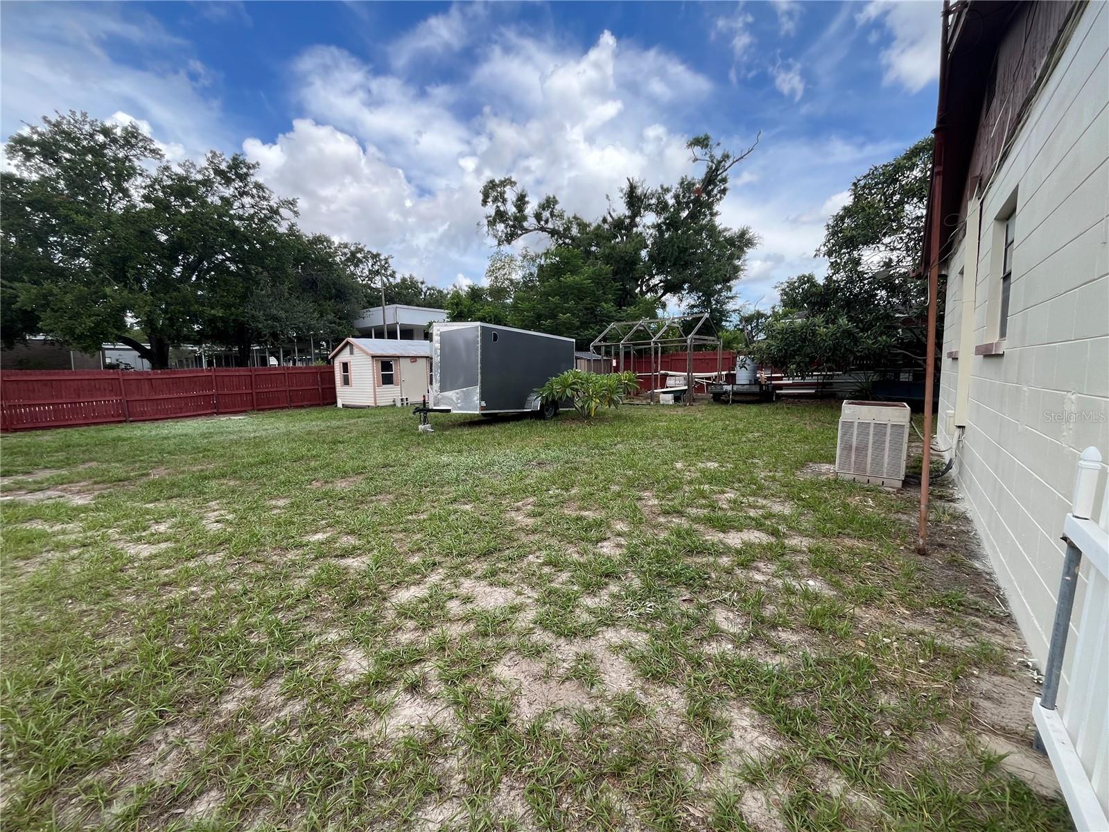 9218 N 52ND ST, TAMPA, FL, 33617