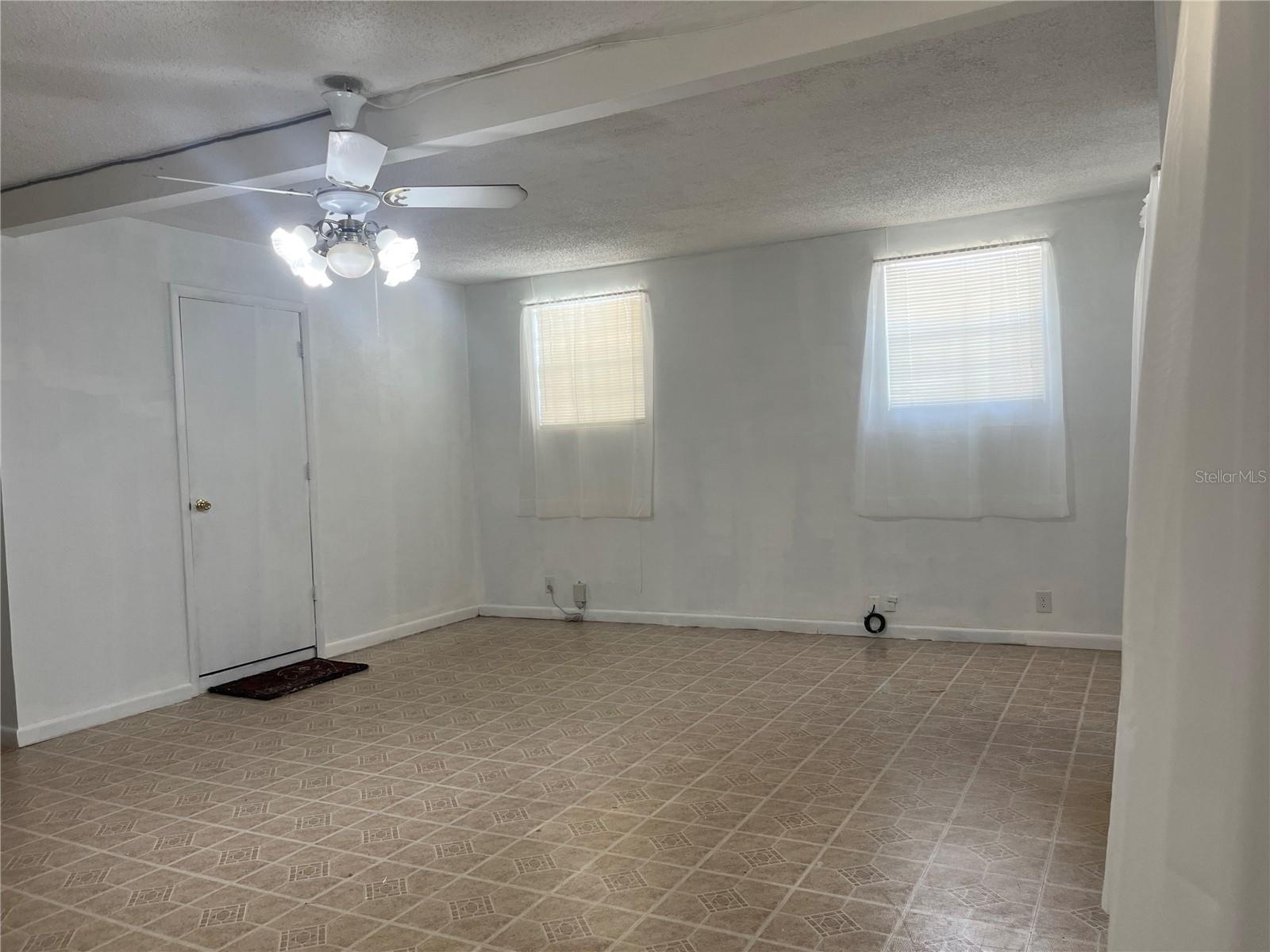 9218 N 52ND ST, TAMPA, FL, 33617