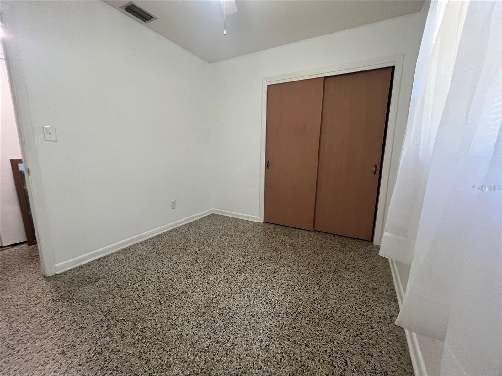 9218 N 52ND ST, TAMPA, FL, 33617