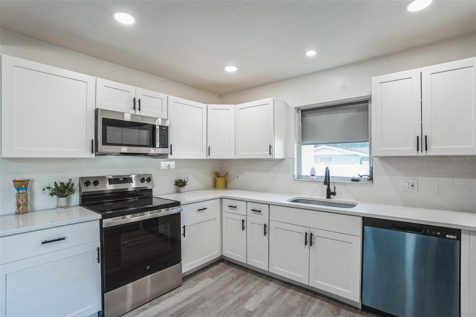 500 RANDOLPH RD, VENICE, FL, 34293