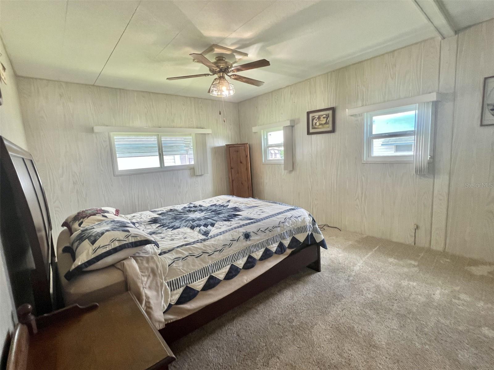 424 HAWTHORNE BLVD, LEESBURG, FL, 34748