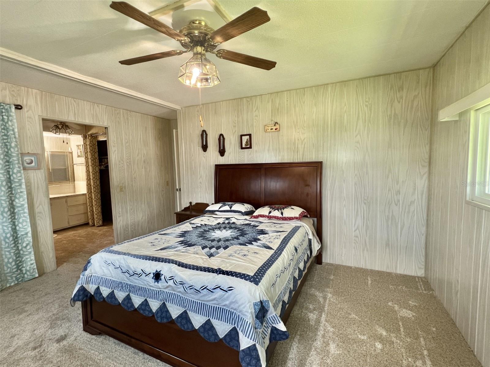 424 HAWTHORNE BLVD, LEESBURG, FL, 34748