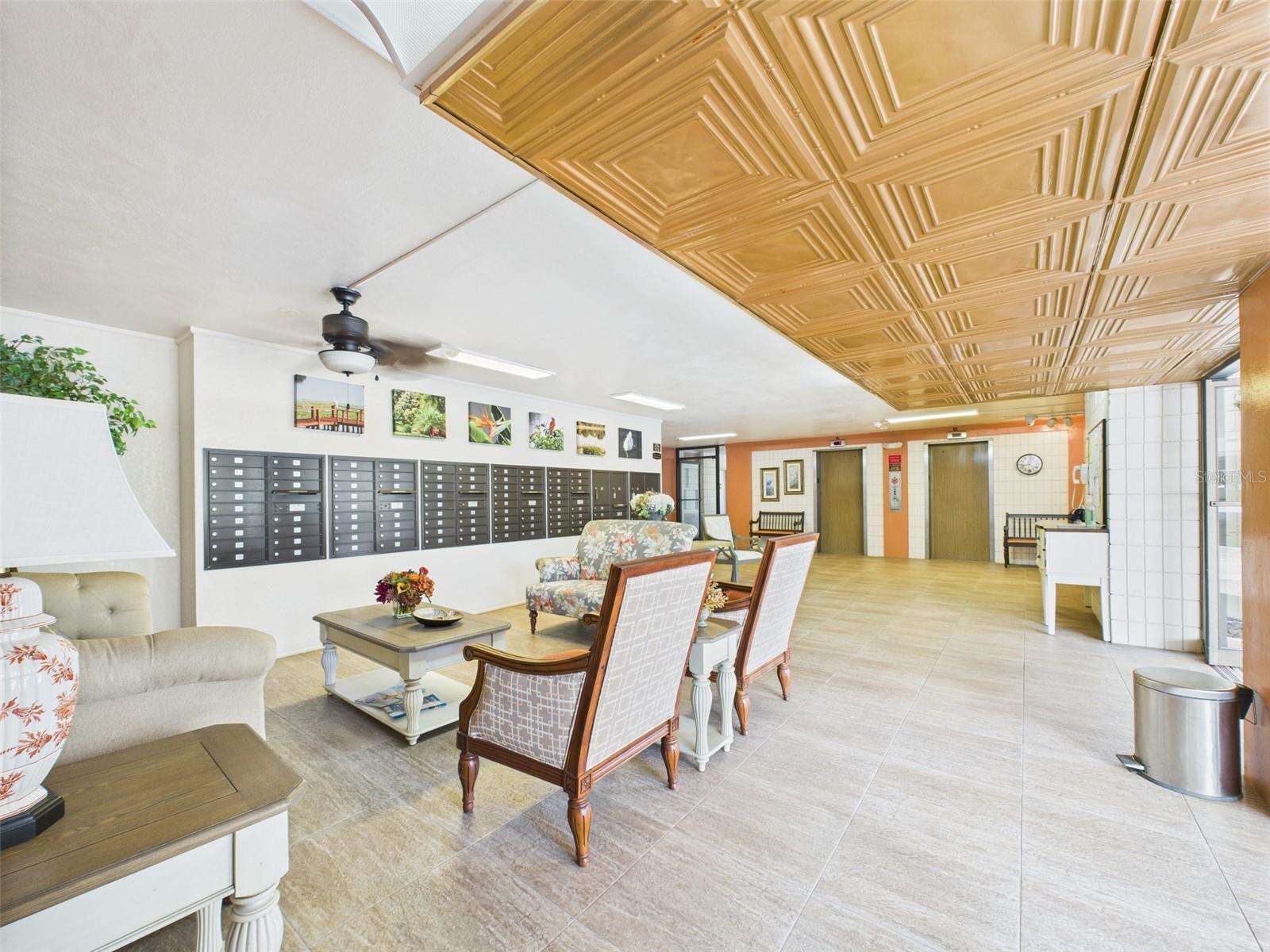 700 MIRROR TER NW #702, WINTER HAVEN, FL, 33881