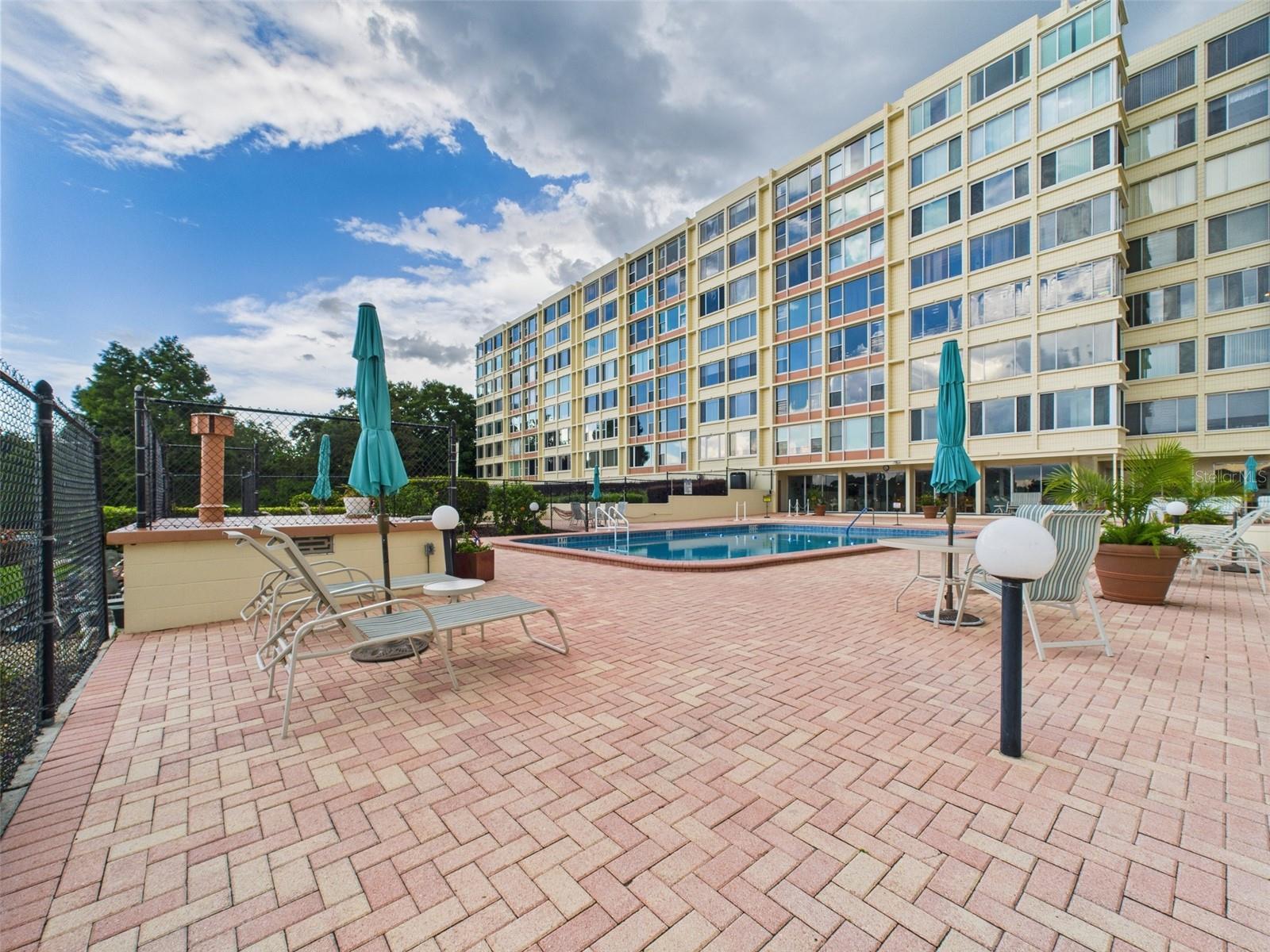 700 MIRROR TER NW #702, WINTER HAVEN, FL, 33881