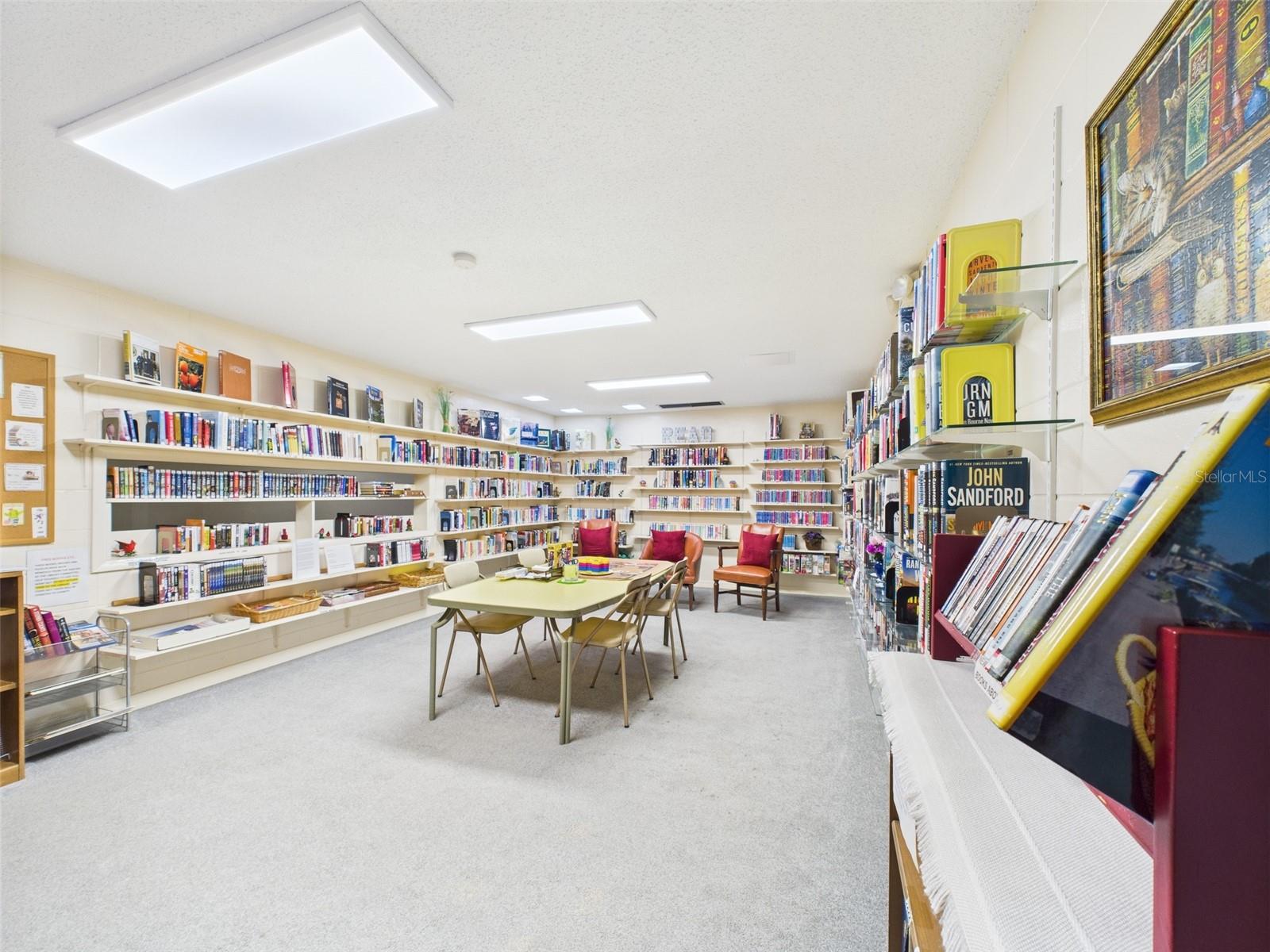 700 MIRROR TER NW #702, WINTER HAVEN, FL, 33881