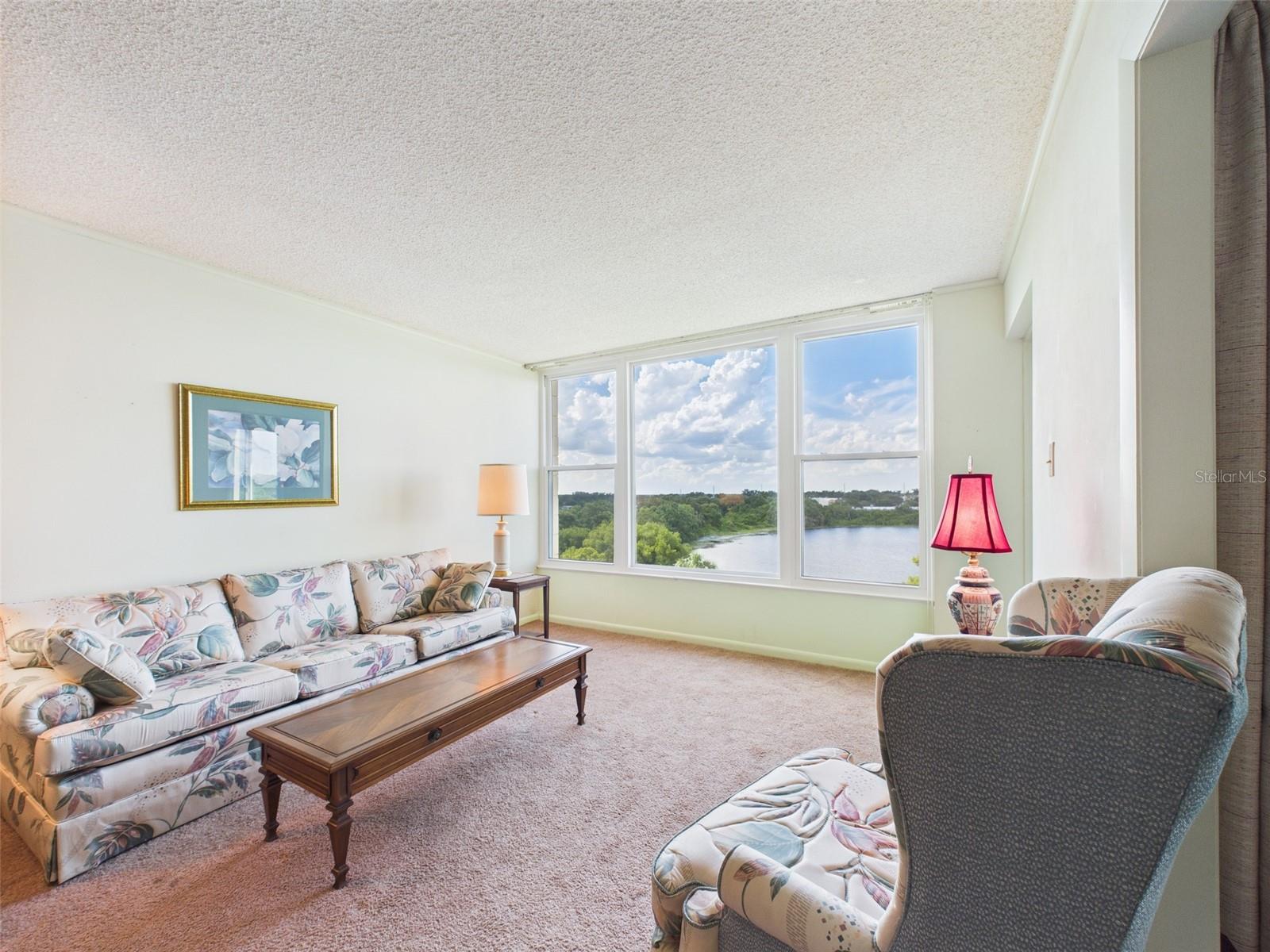 700 MIRROR TER NW #702, WINTER HAVEN, FL, 33881