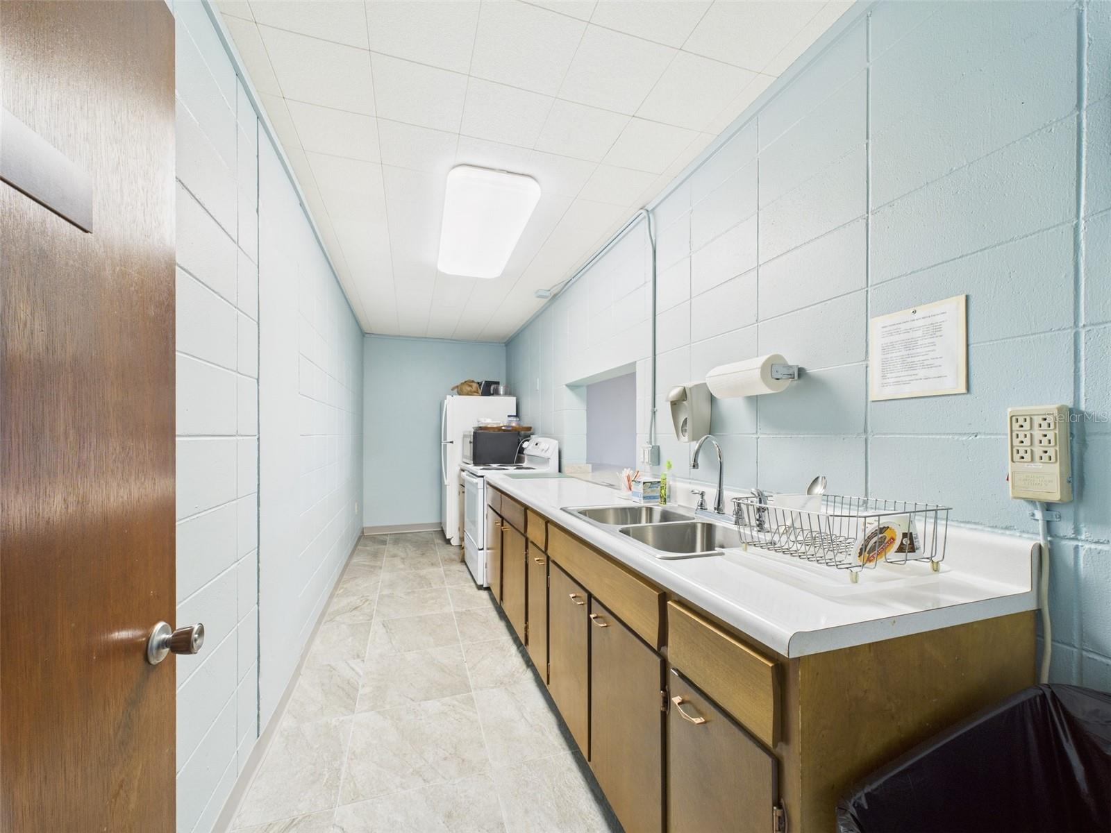 700 MIRROR TER NW #702, WINTER HAVEN, FL, 33881