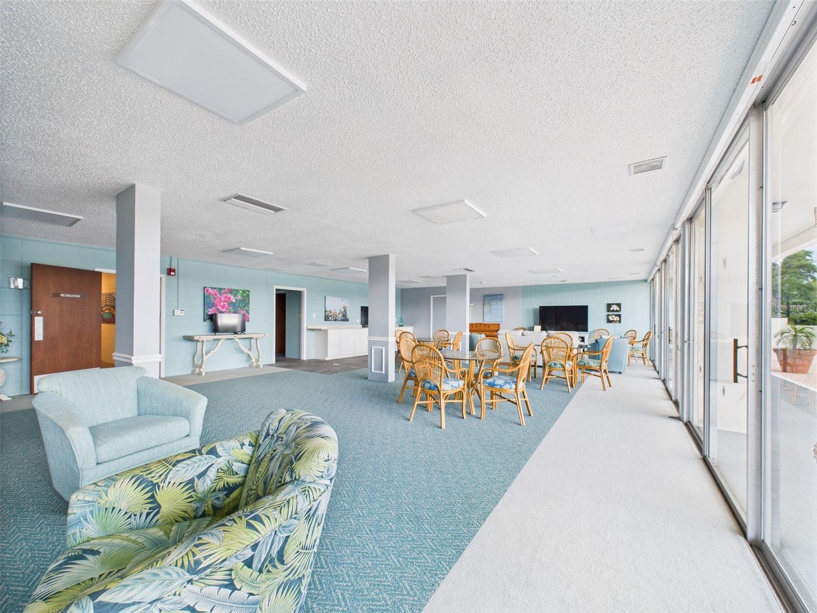 700 MIRROR TER NW #702, WINTER HAVEN, FL, 33881