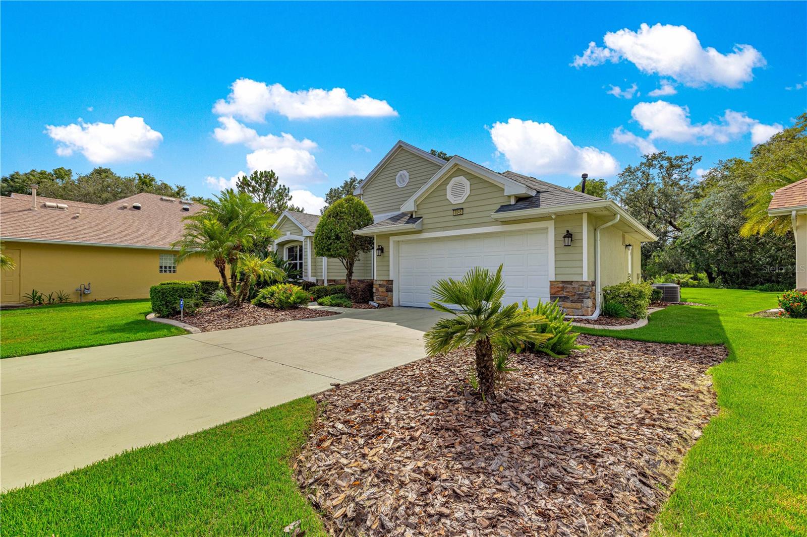 8045 WATERBURY WAY, MOUNT DORA, FL, 32757