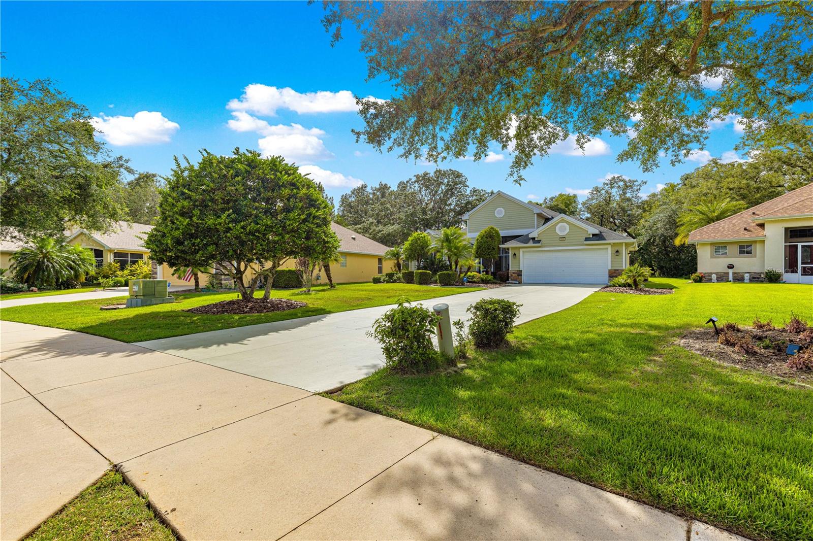 8045 WATERBURY WAY, MOUNT DORA, FL, 32757