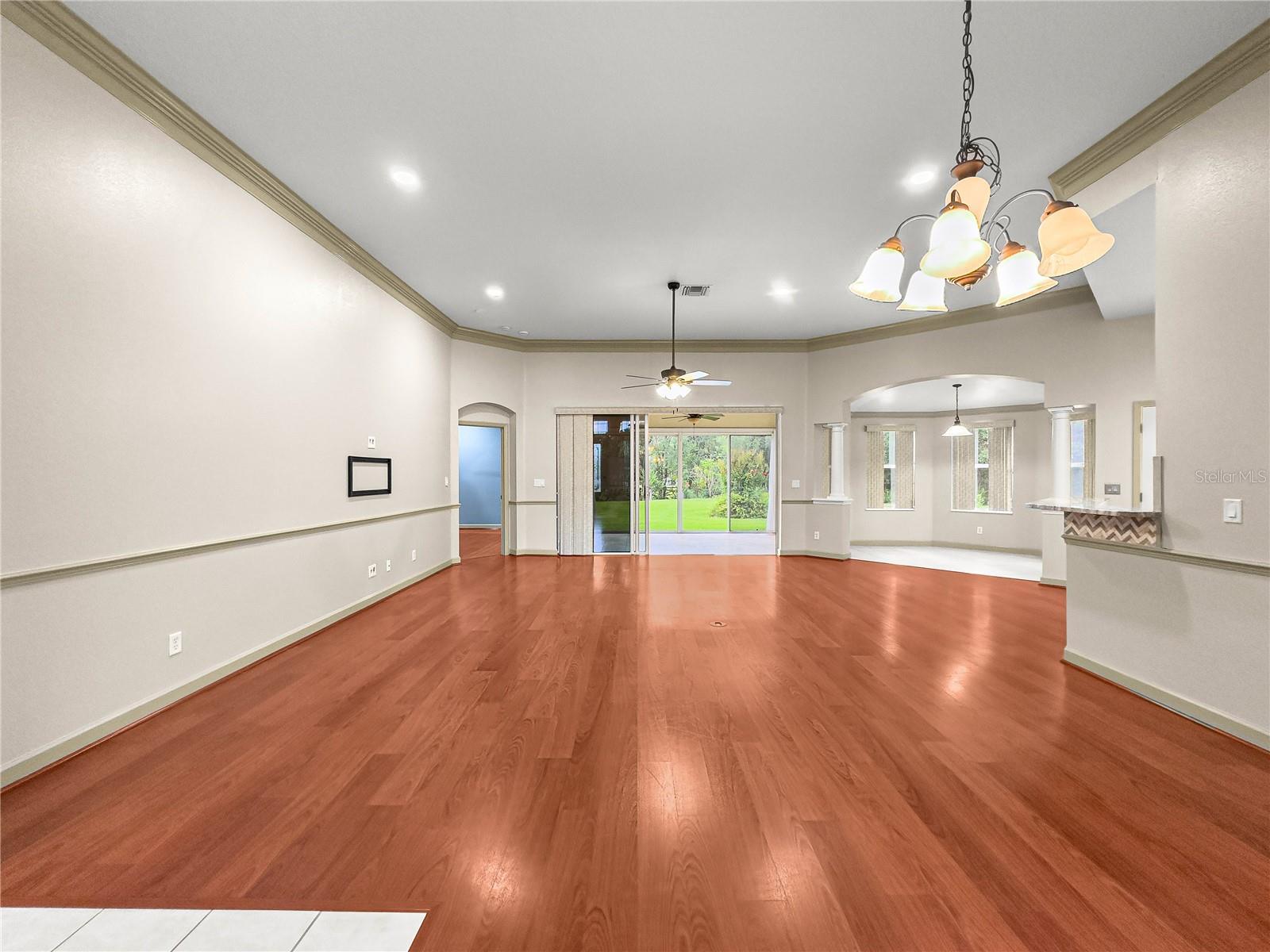 8045 WATERBURY WAY, MOUNT DORA, FL, 32757