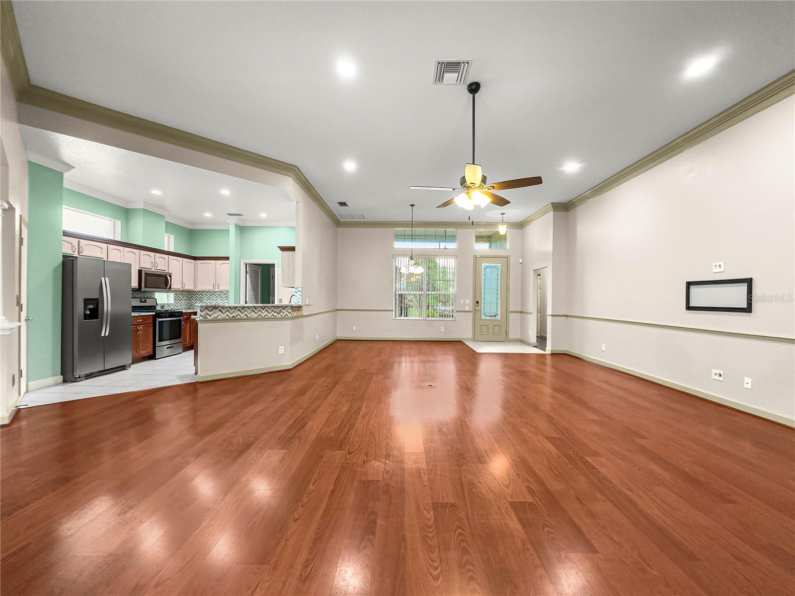 8045 WATERBURY WAY, MOUNT DORA, FL, 32757