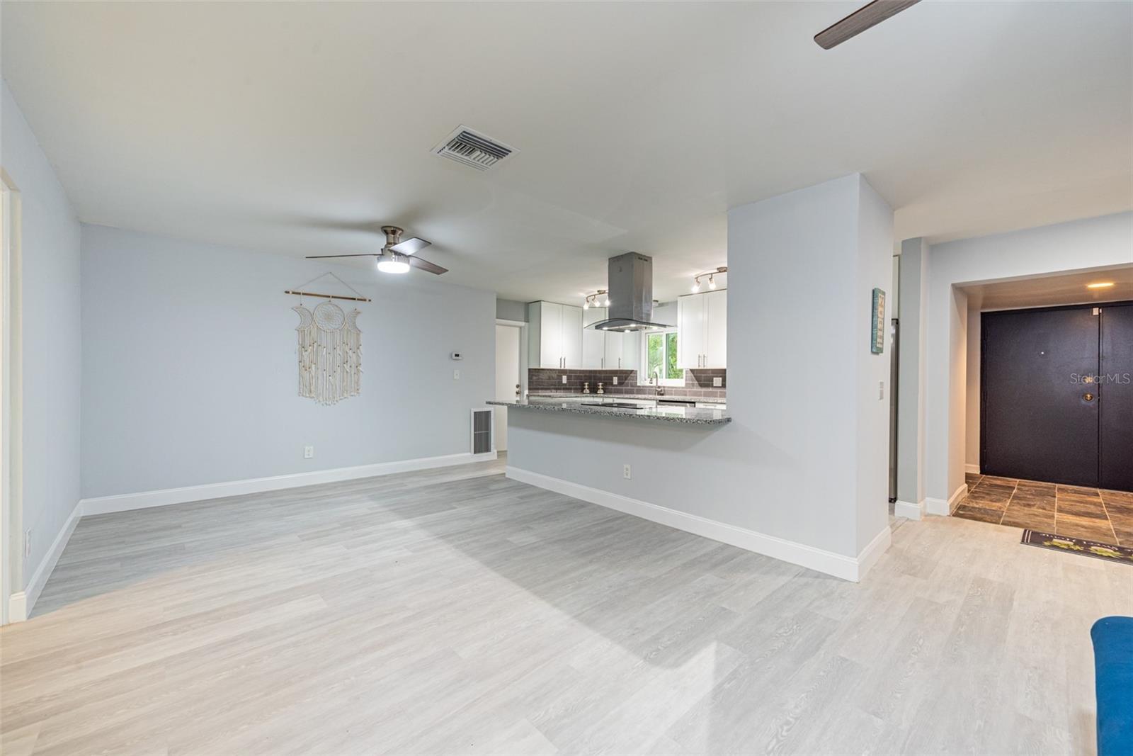 5625 ATLANTIC AVE N, ST PETERSBURG, FL, 33703