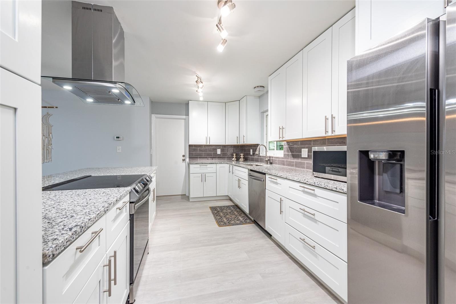 5625 ATLANTIC AVE N, ST PETERSBURG, FL, 33703