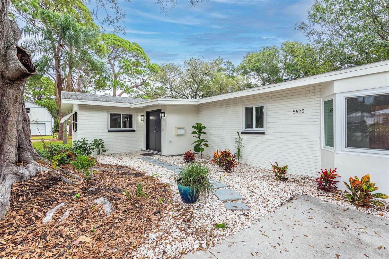 5625 ATLANTIC AVE N, ST PETERSBURG, FL, 33703