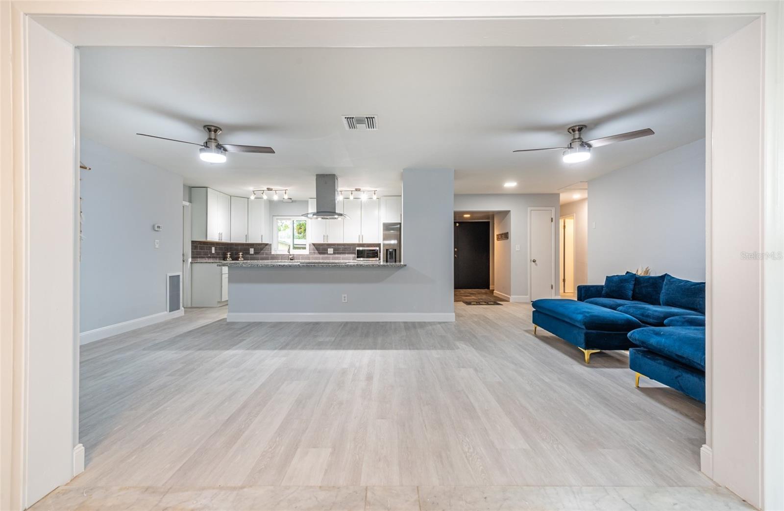 5625 ATLANTIC AVE N, ST PETERSBURG, FL, 33703