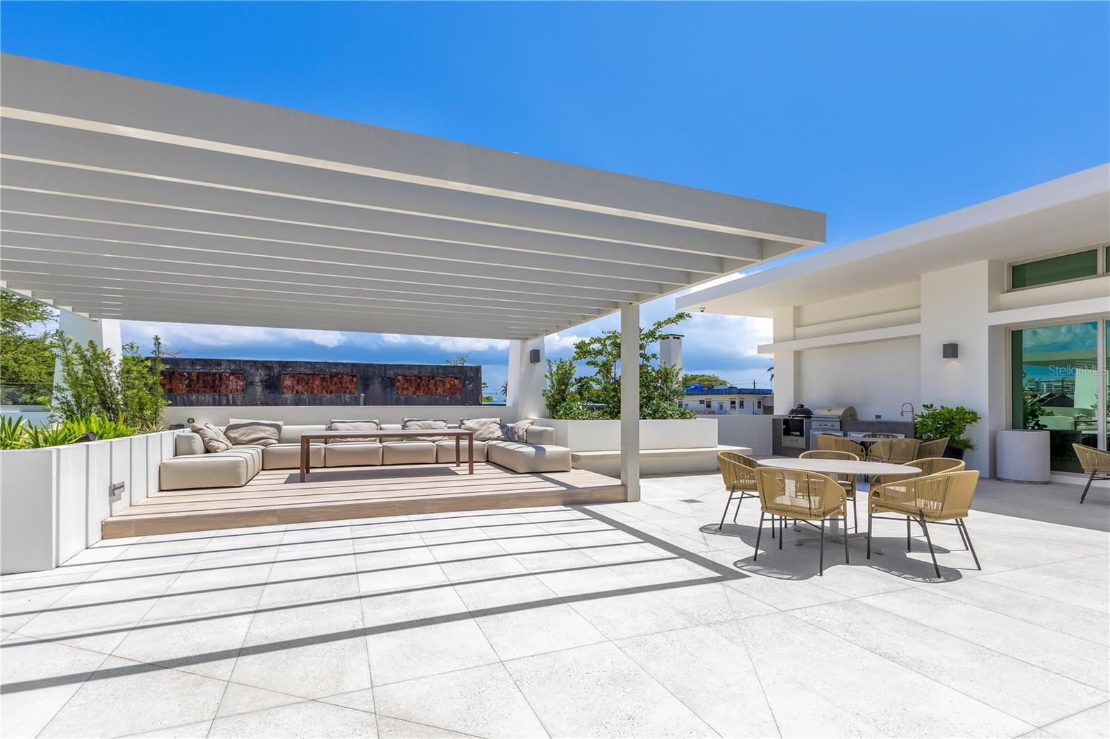 PR9114176 Property Photo