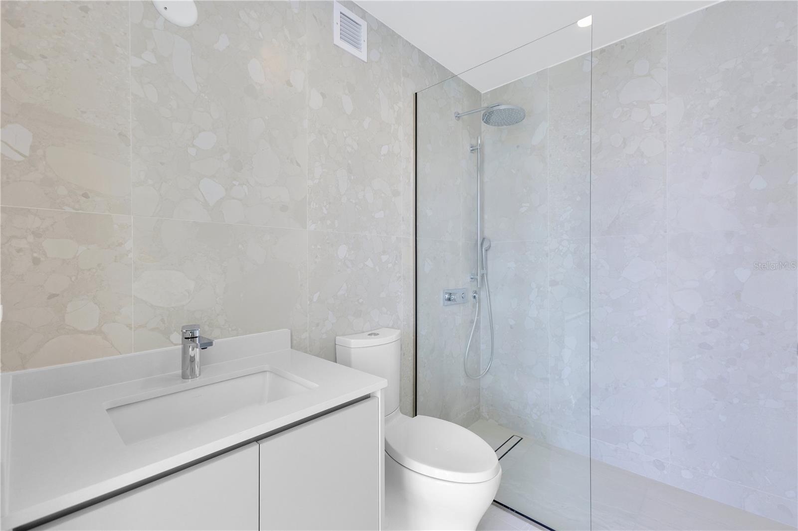 PR9114176 Property Photo