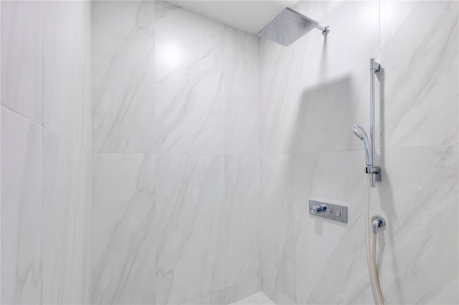 PR9114176 Property Photo