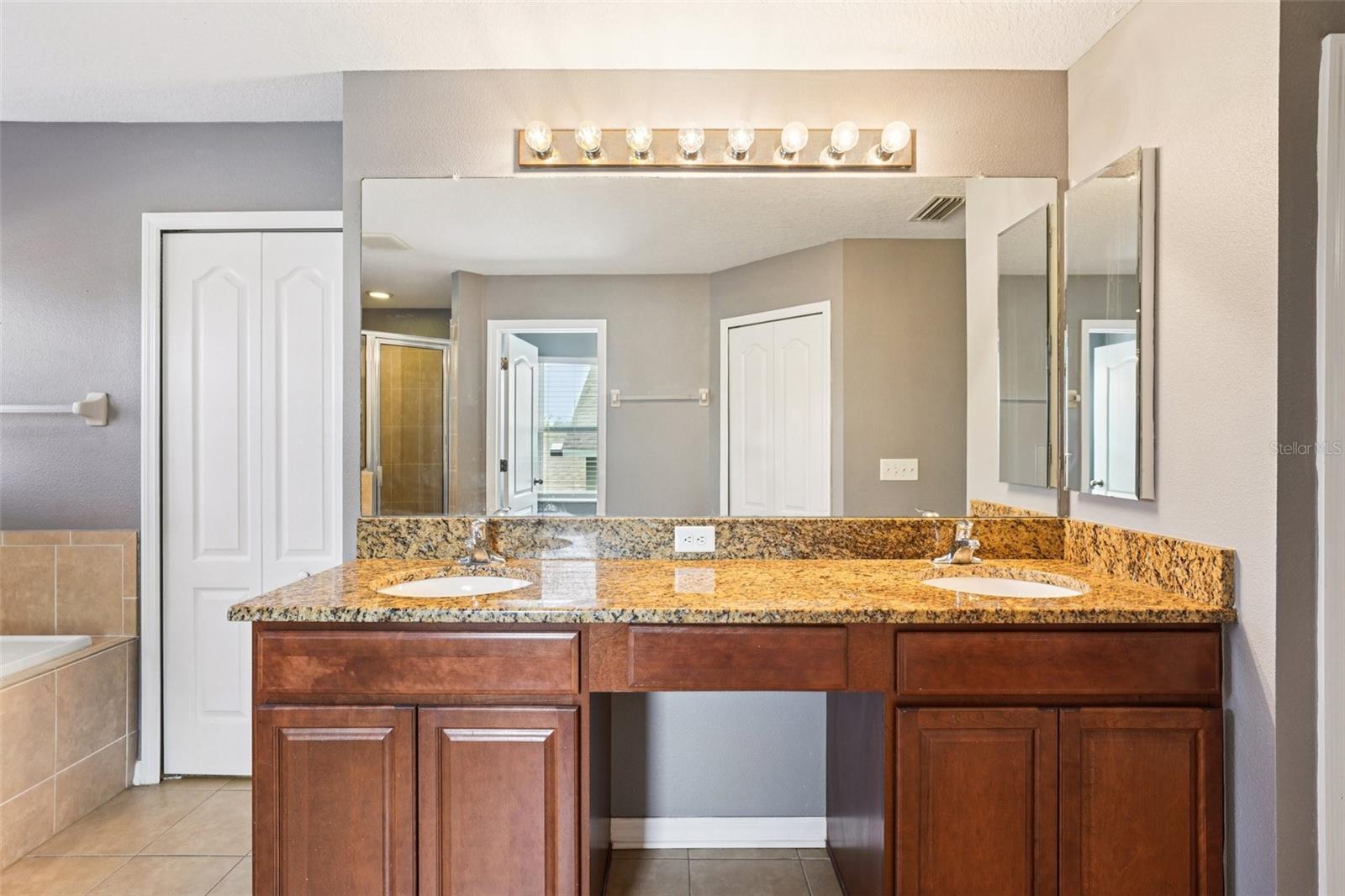 7509 TANGLE BEND DR, GIBSONTON, FL, 33534