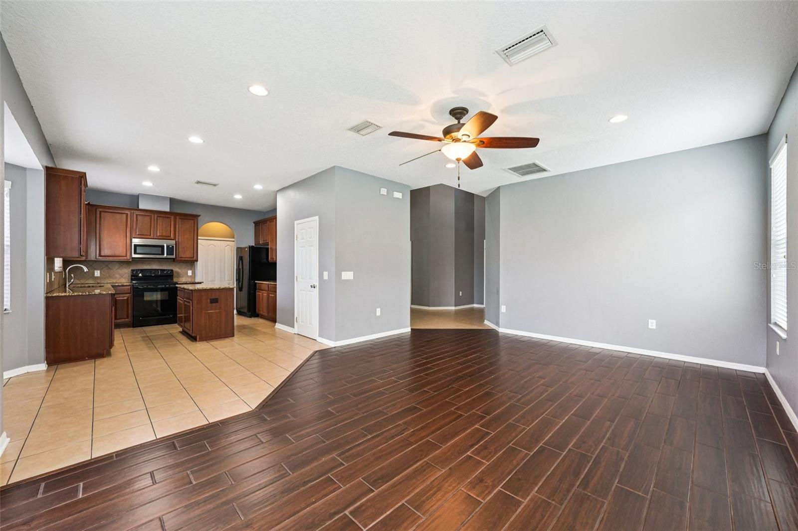 7509 TANGLE BEND DR, GIBSONTON, FL, 33534