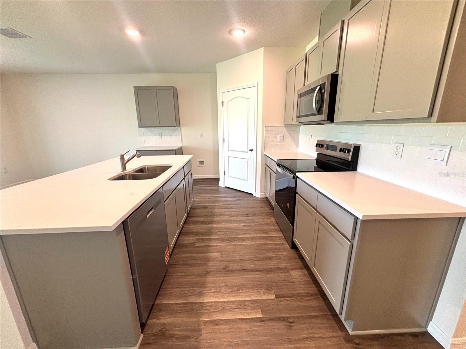 5555 HAYLOFT DR, APOPKA, FL, 32712