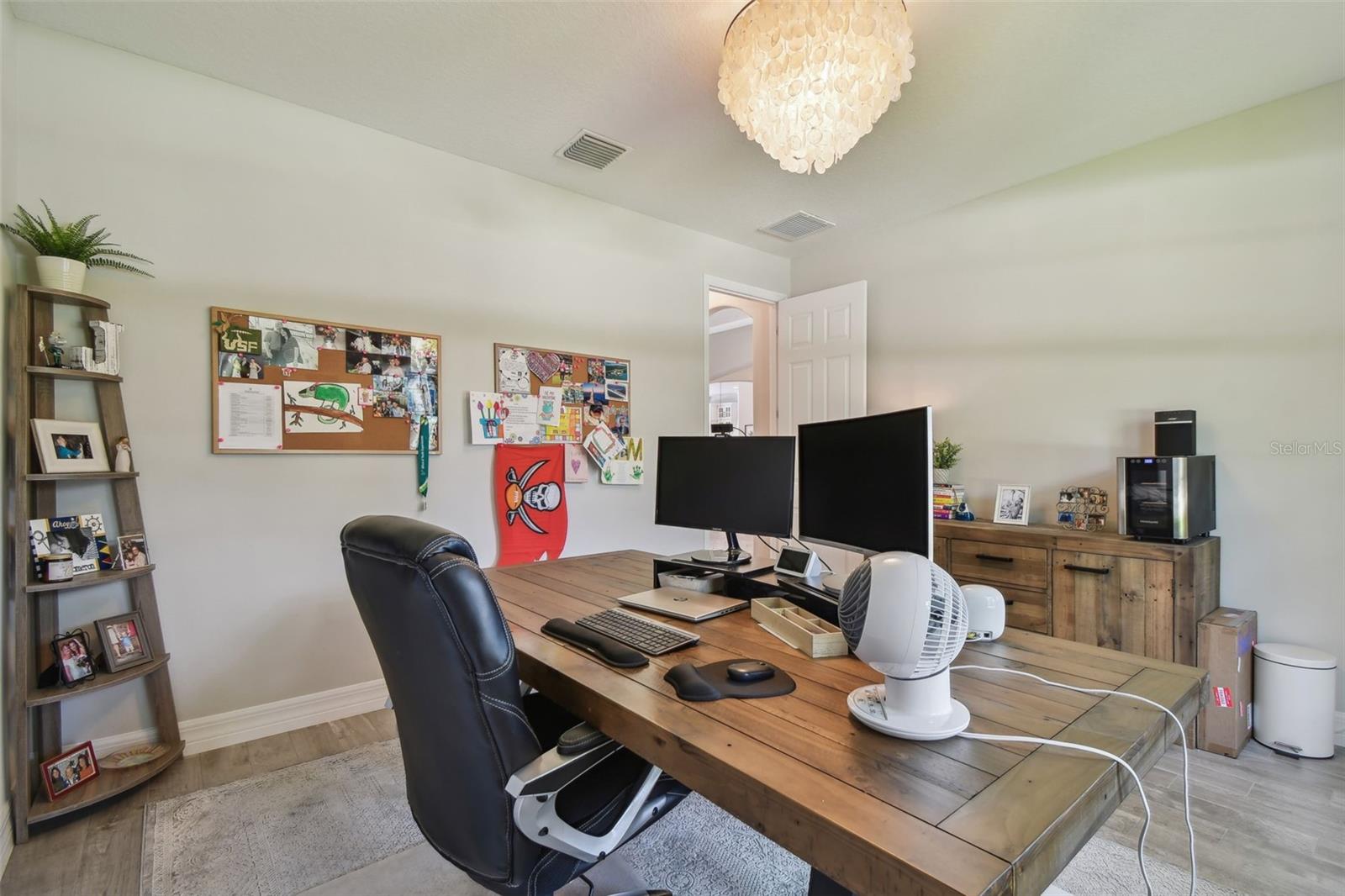 2648 LAKE MANOR DR, LAND O LAKES, FL, 34639