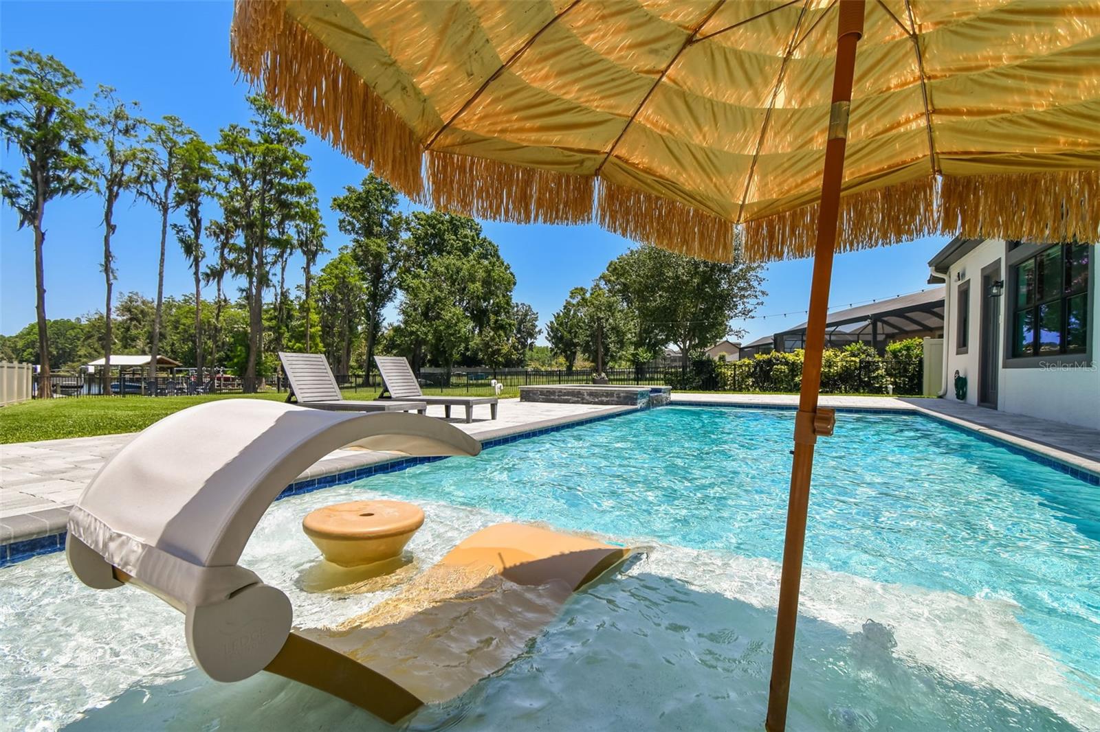 2648 LAKE MANOR DR, LAND O LAKES, FL, 34639