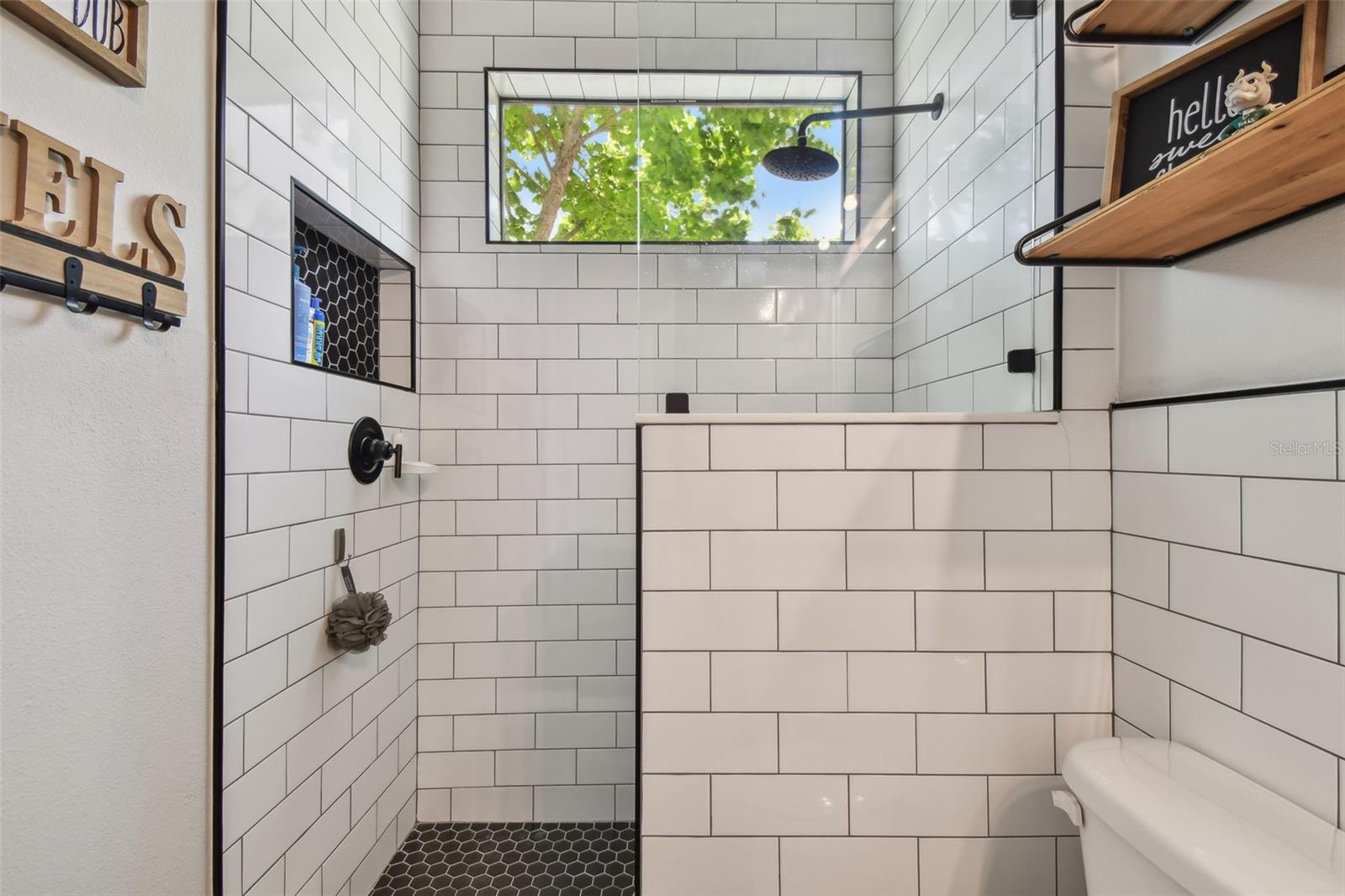 2648 LAKE MANOR DR, LAND O LAKES, FL, 34639