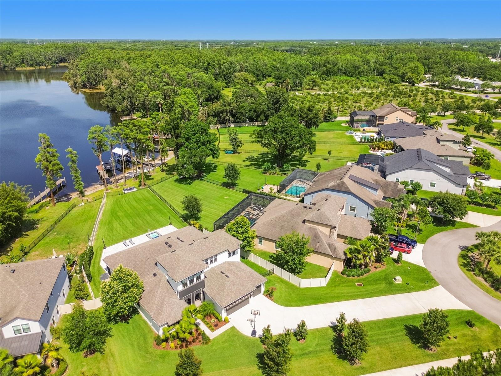 2648 LAKE MANOR DR, LAND O LAKES, FL, 34639