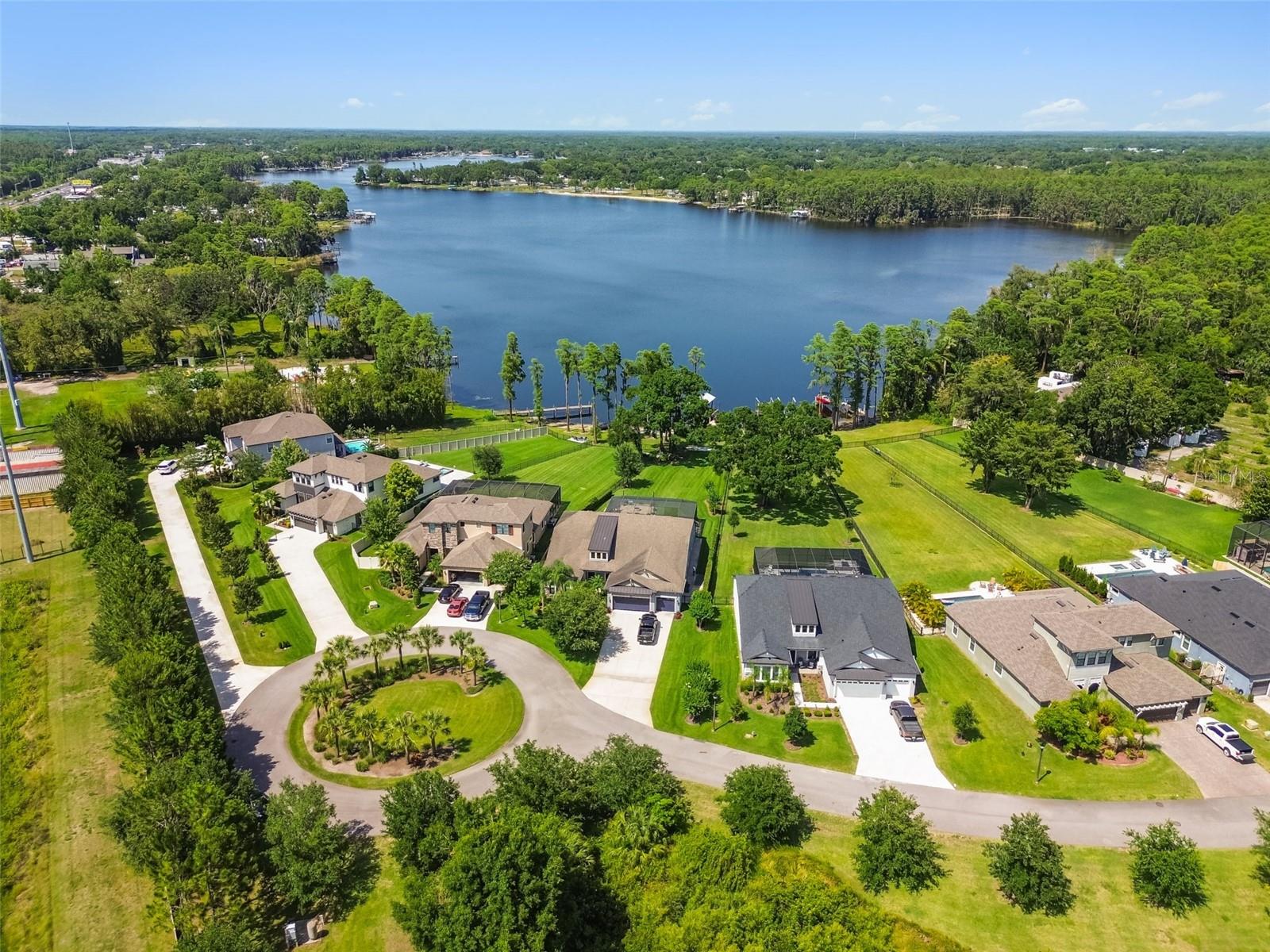 2648 LAKE MANOR DR, LAND O LAKES, FL, 34639