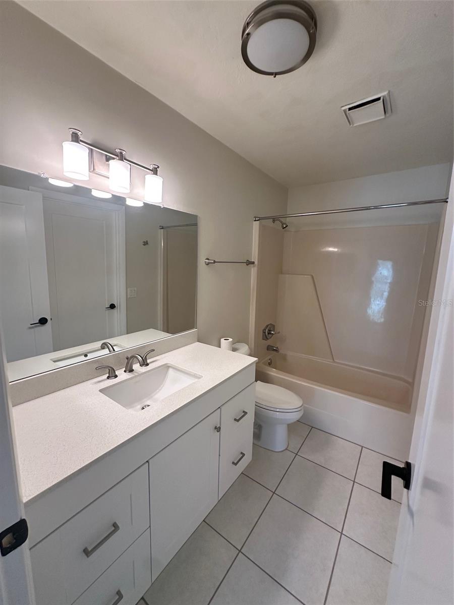 4 FAIRGREEN AVE, NEW SMYRNA BEACH, FL, 32168