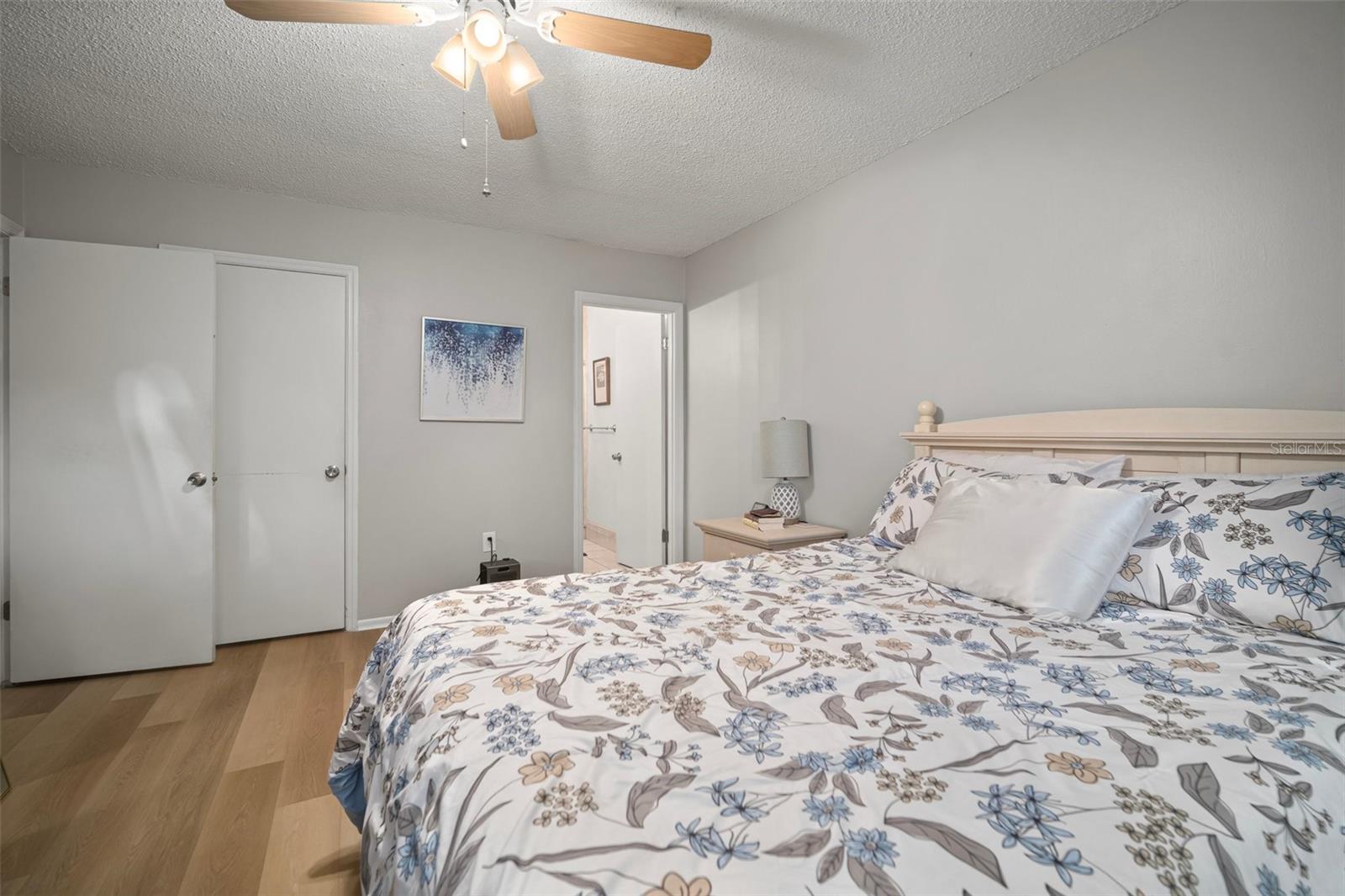 4325 AEGEAN DR #250B, TAMPA, FL, 33611