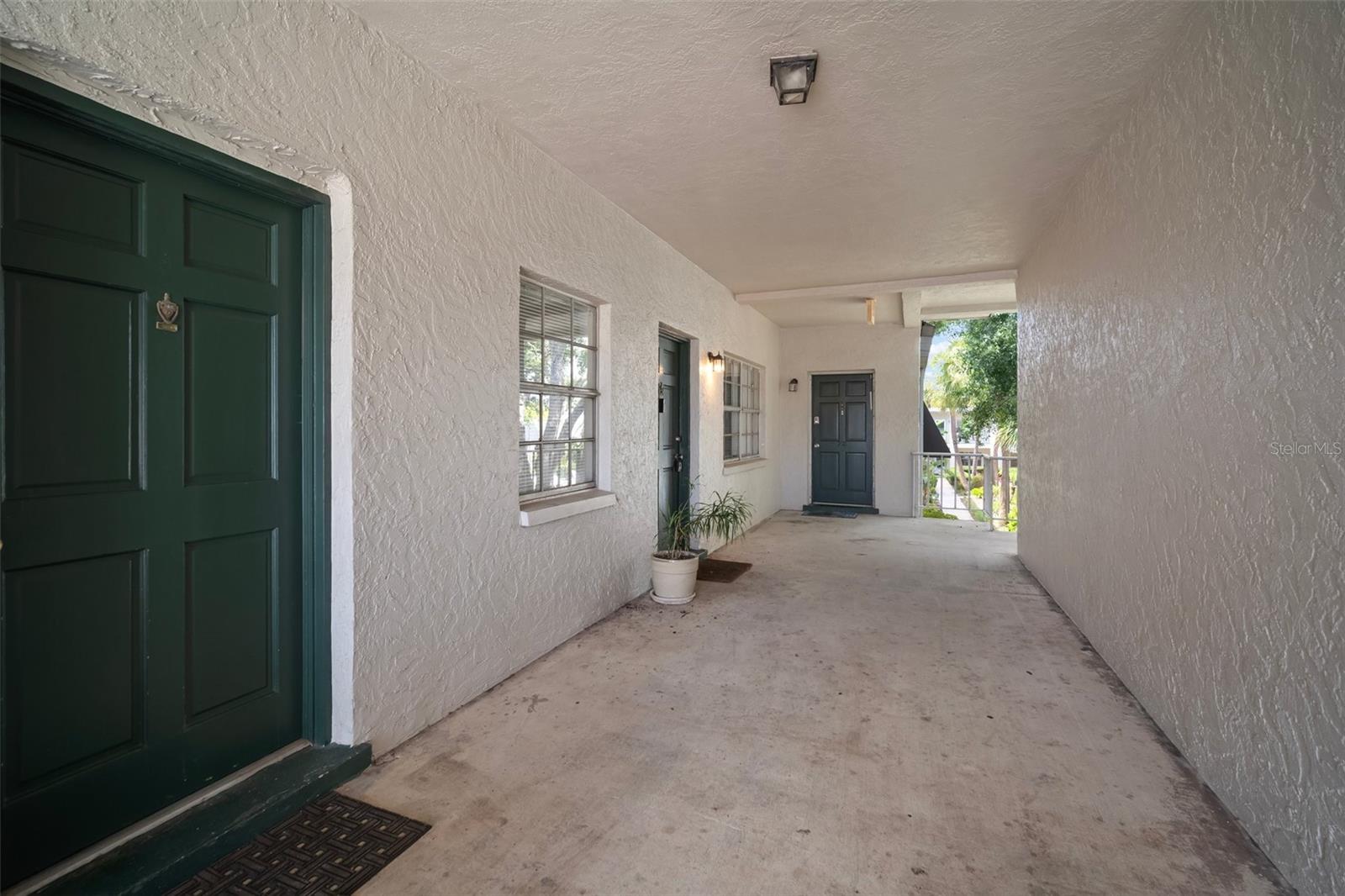 4325 AEGEAN DR #250B, TAMPA, FL, 33611