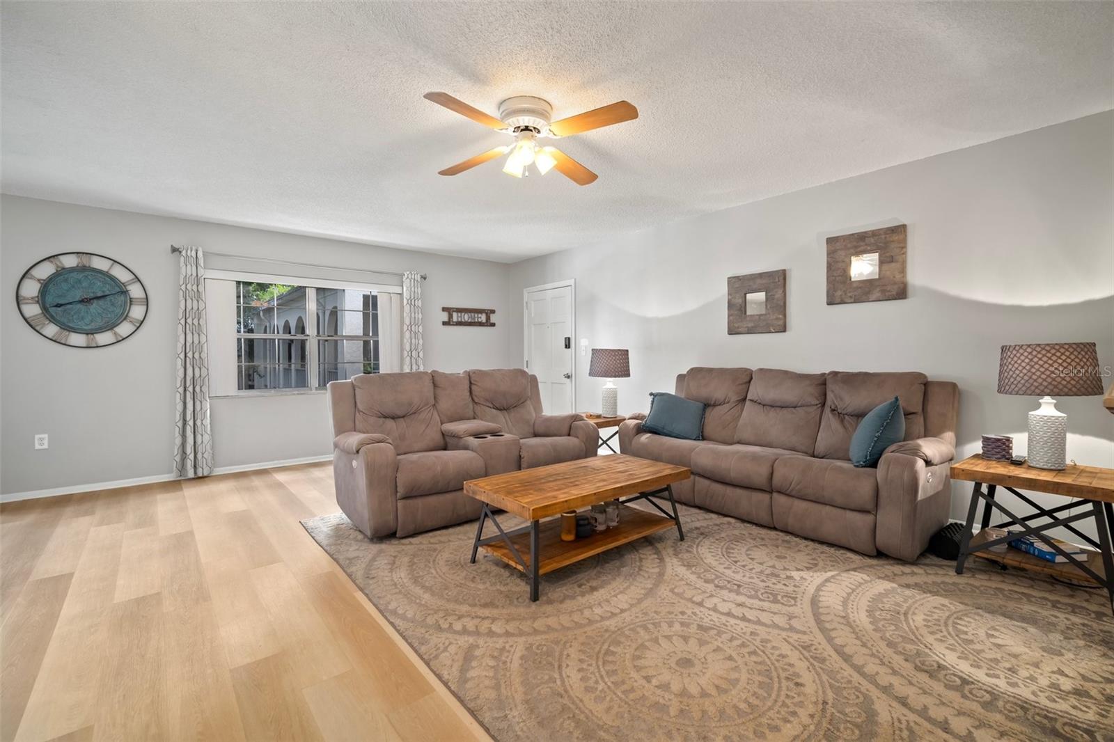 4325 AEGEAN DR #250B, TAMPA, FL, 33611