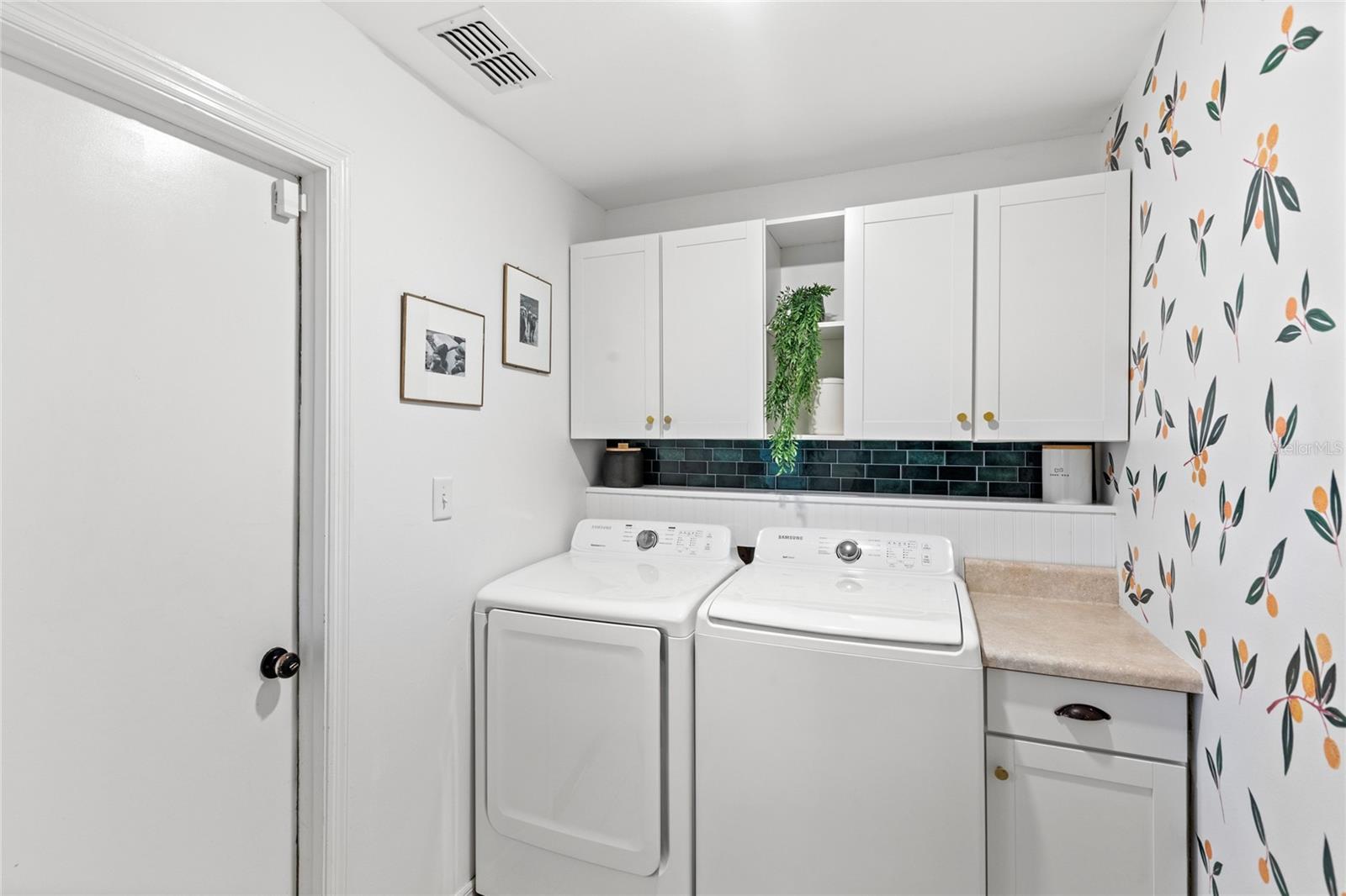 8308 GRANADA BLVD, ORLANDO, FL, 32836