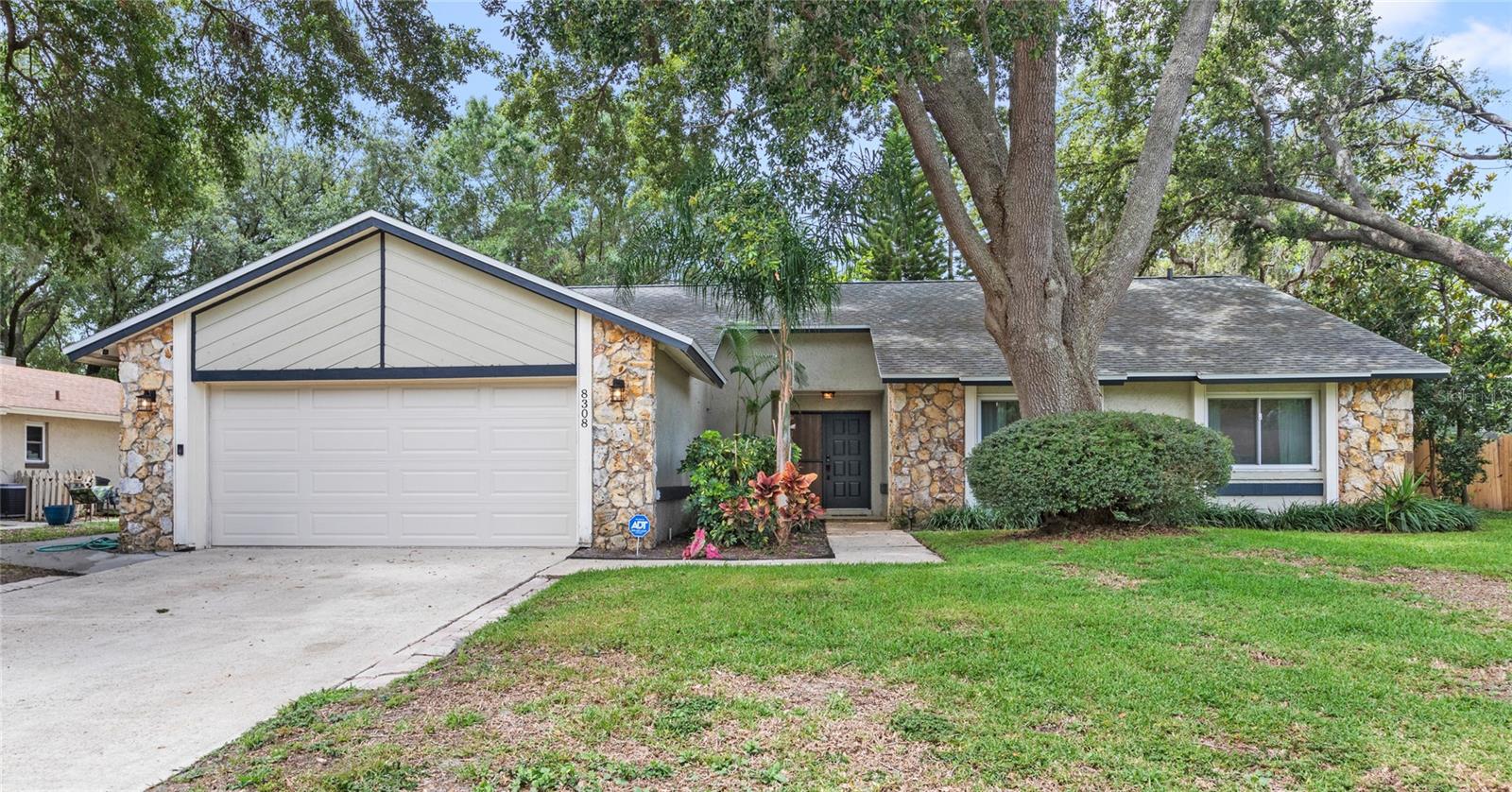 8308 GRANADA BLVD, ORLANDO, FL, 32836