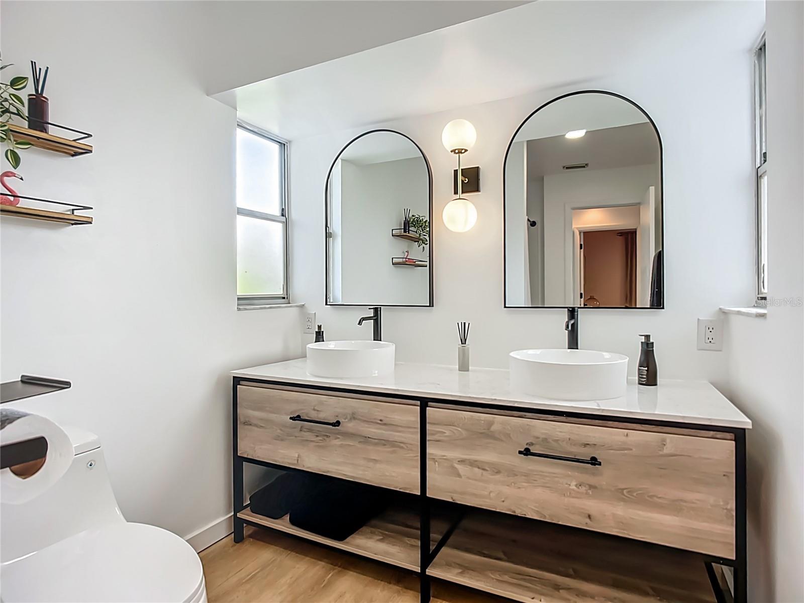 912 PONDEROSA PINE LN, SARASOTA, FL, 34243