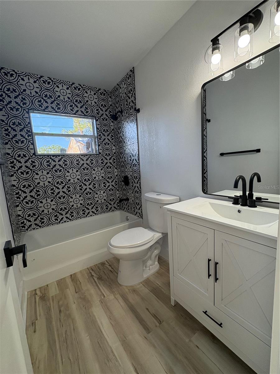 7703 GLENVIEW LN, TAMPA, FL, 33615