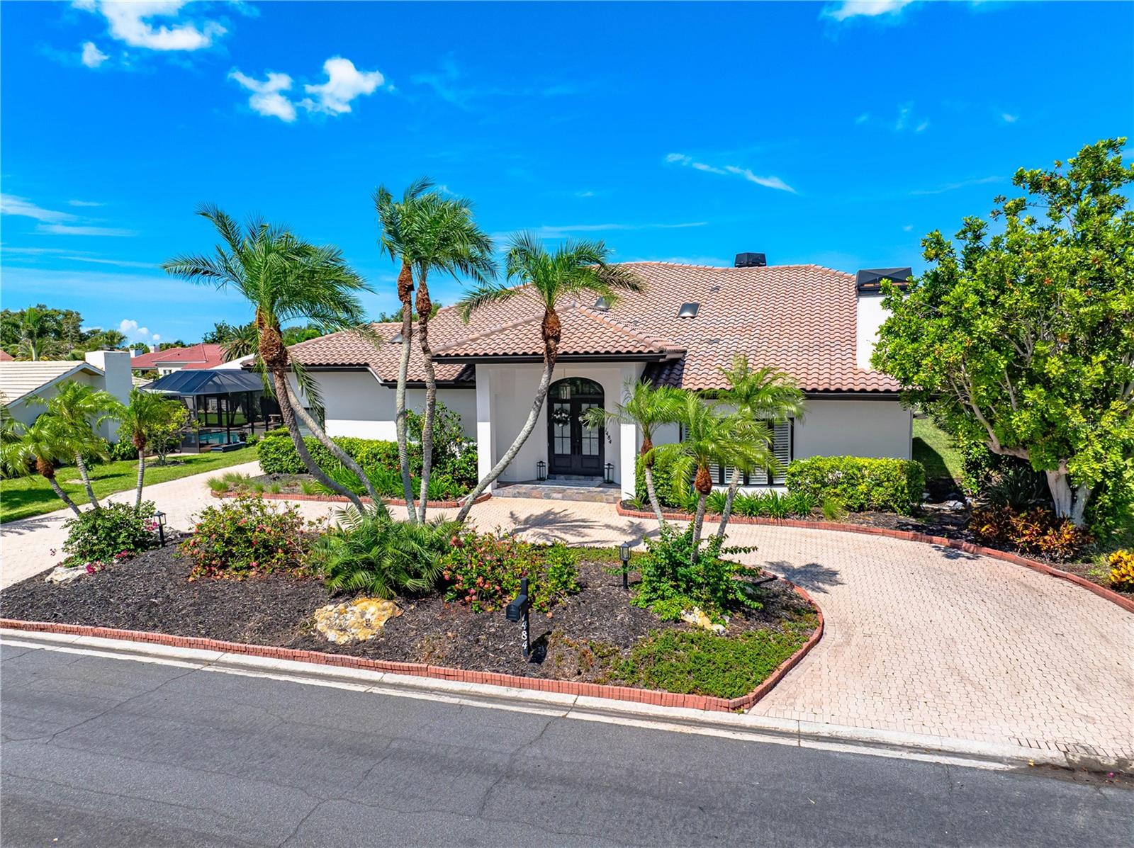 A4655585 Property Photo