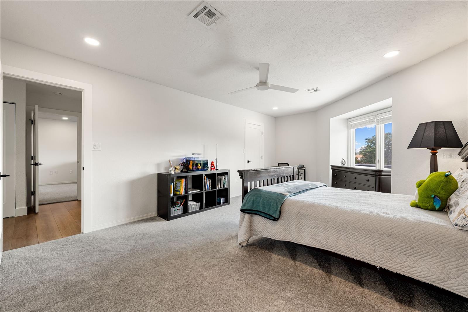 A4655585 Property Photo