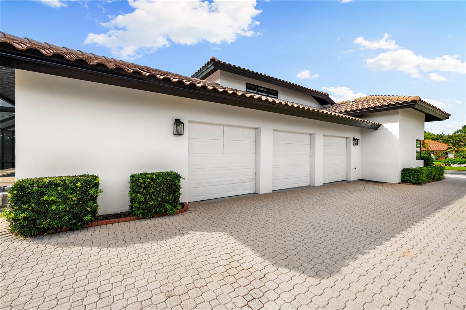 A4655585 Property Photo