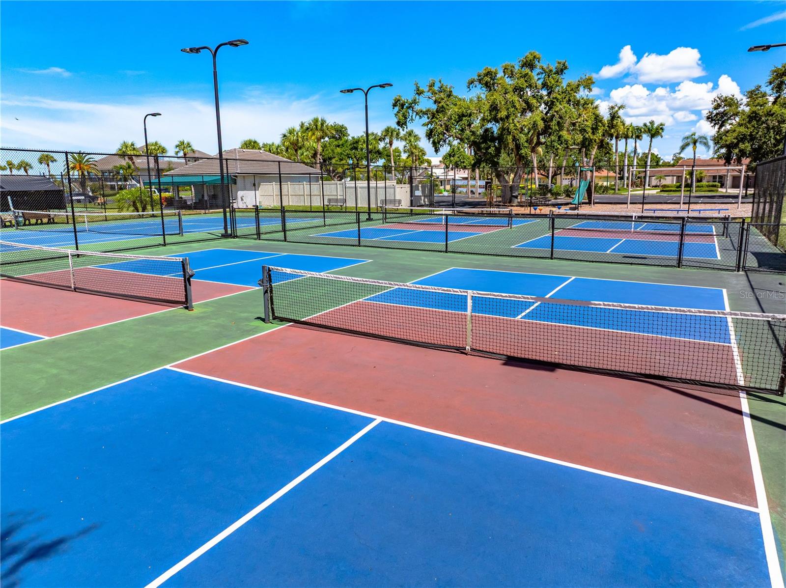 A4655585 Property Photo