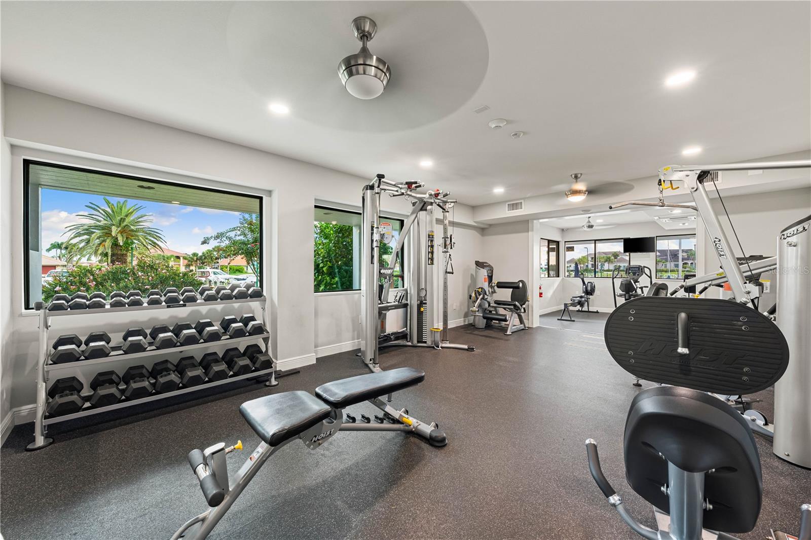 A4655585 Property Photo