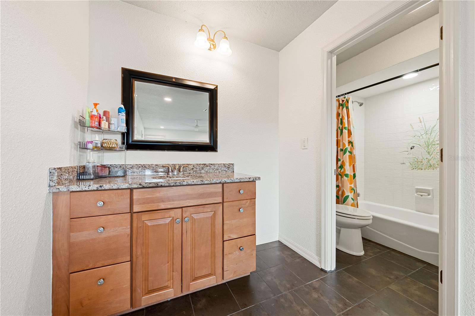 A4655585 Property Photo